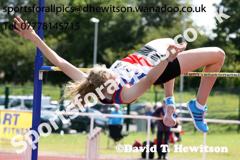 Under-15 girls high jump. Photo: David T. Hewitson/Sports for All Pics